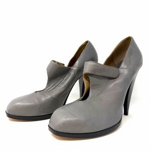 GUC Chloé Leather Ankle Boots Heels Grey Gray Vintage Mob Wife Keyhole Sz 39 8.5